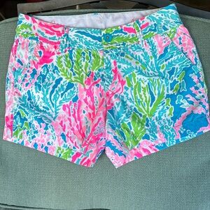 Lilly Pulitzer Callahan Shorts size 4 w pockets & belt loops